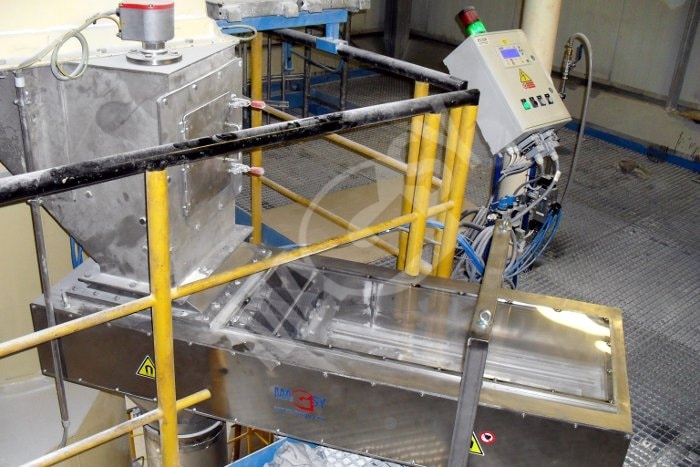 Magnetne separatori za suve smese – automatsko čišćenje – jednostrano Magnetne separatori za suve smese – automatsko čišćenje – jednostrano